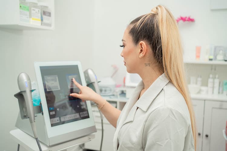 Beauty House Salón de Belleza