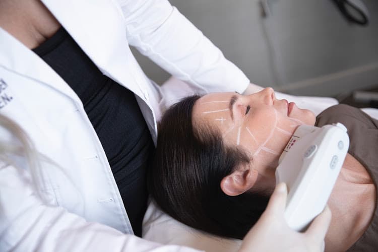 Cosmetic Skin & Laser Center