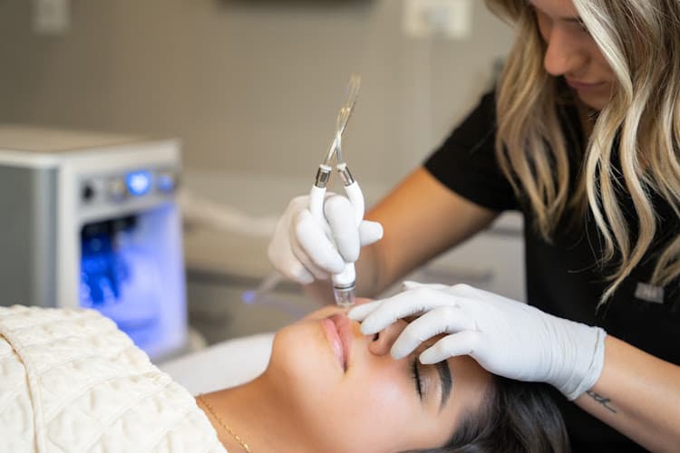 Dermatique Laser and Skin